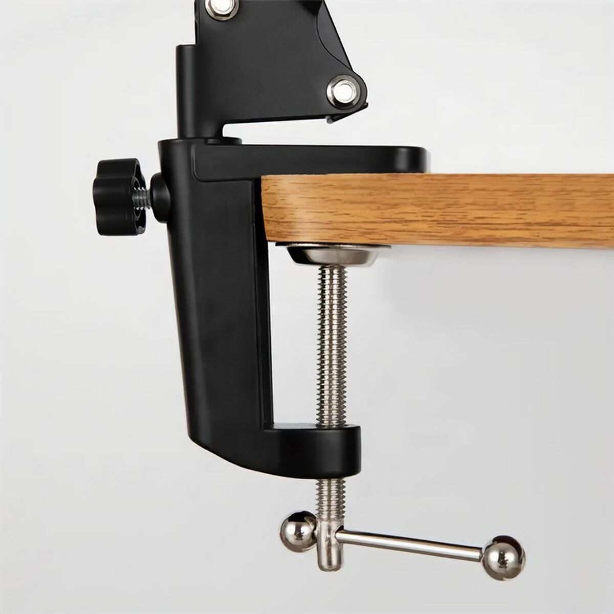 V6HD8A99B72AD82A12A8203A3DE9965ADE5R6408875P3