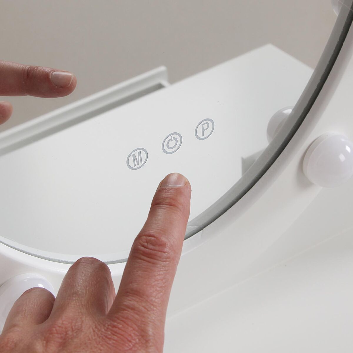 V3HD6903B1DFCB5329D1EA24B59B85AE2F3R5761536P7