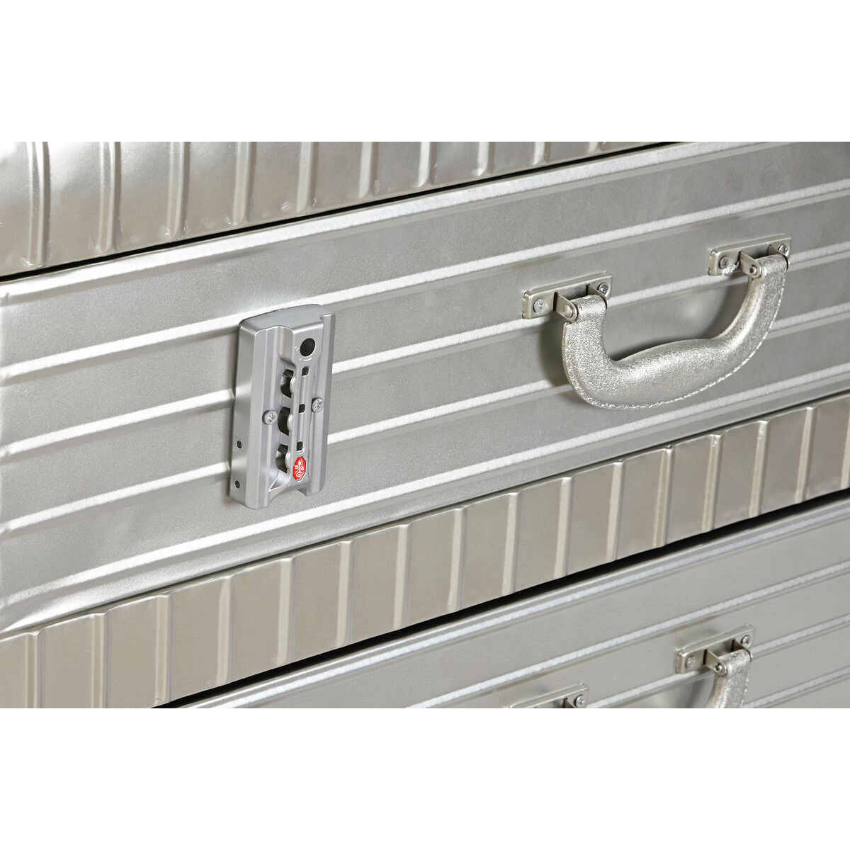 V8HE3E58034EEB6CCA852AF3535DDF955C8R6382224P4